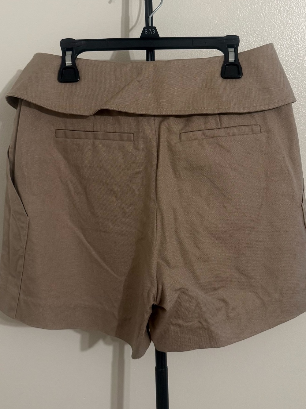 Frame High-Rise Fold-Over Waist Khaki Women’s Shorts - Picture 2 of 3
